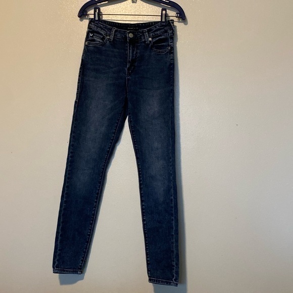 True Religion Jennie Curvy Mid Rise Skinny Jegging Jeans 28
